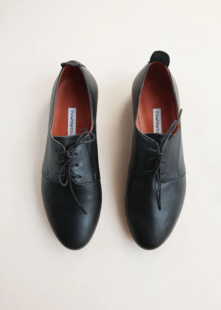 AMIRA Oxford Shoes - Classic Black