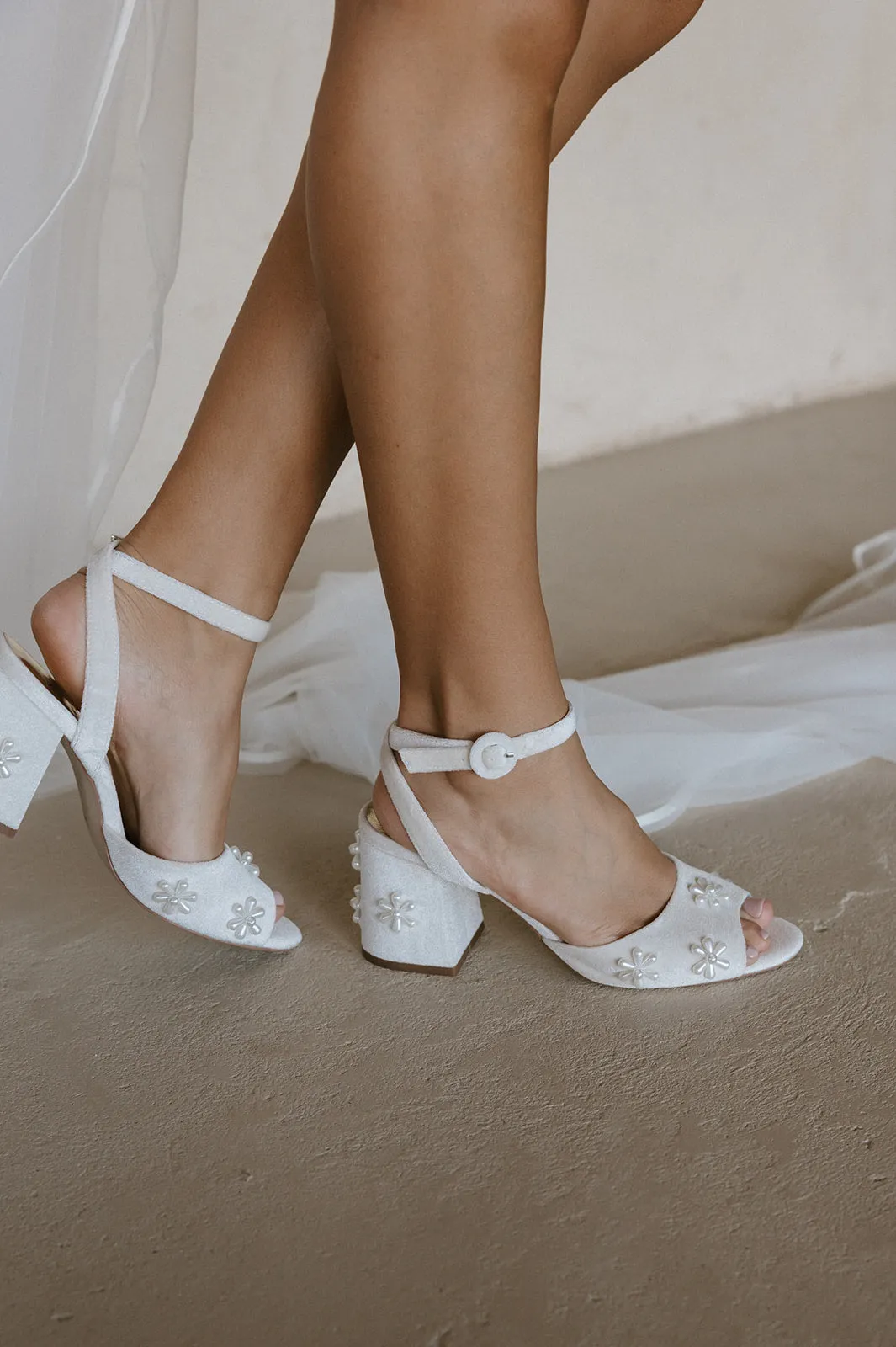 STORIES - VELVET PEARL FLOWER BRIDAL SHOES