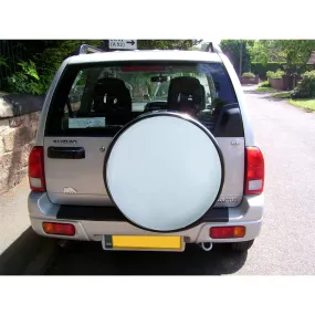 White & Stainless Steel Wheel Cover for Tyre Size 205/70R16